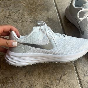 Nike running sneakers NEW